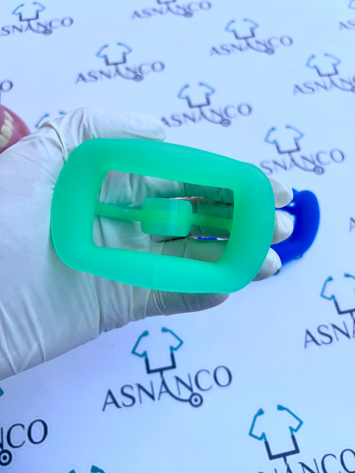 Silicone Retractor